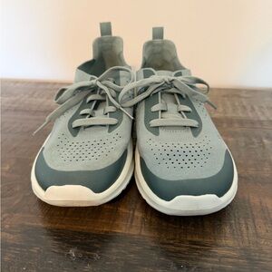 Chic Clark’s Cloudsteppers Lace-Up Sneakers - Gray -Size 9